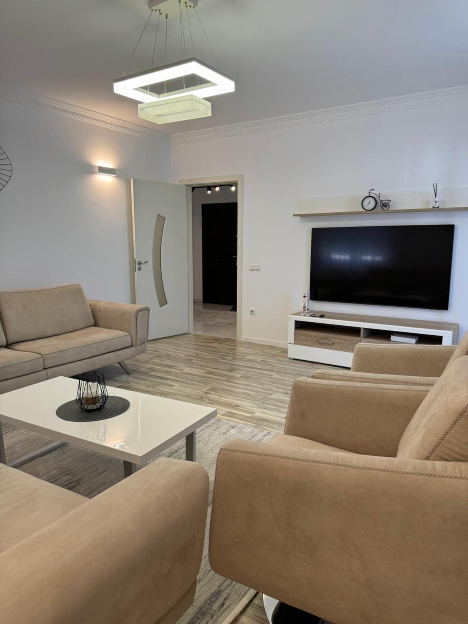 Апартаменты Penthouse Exclusive Приштина Экстерьер фото